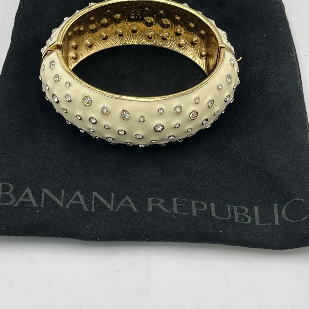 Banana Republic Cream Enamel Crystal Gold Hinge Women's Bangle‎